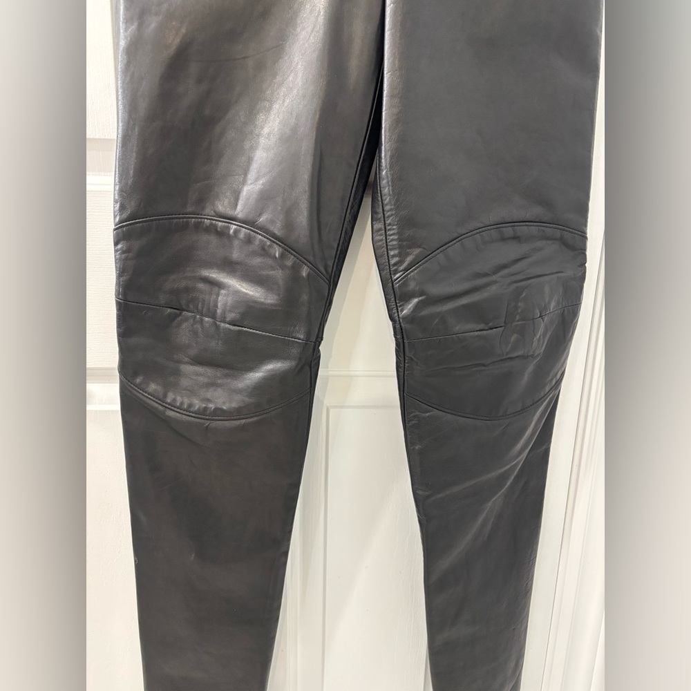RUDSAK Collection Black Leather Moto Biker Women’s Pants w/ Knee-Detail Size 26 - Picture 6 of 9